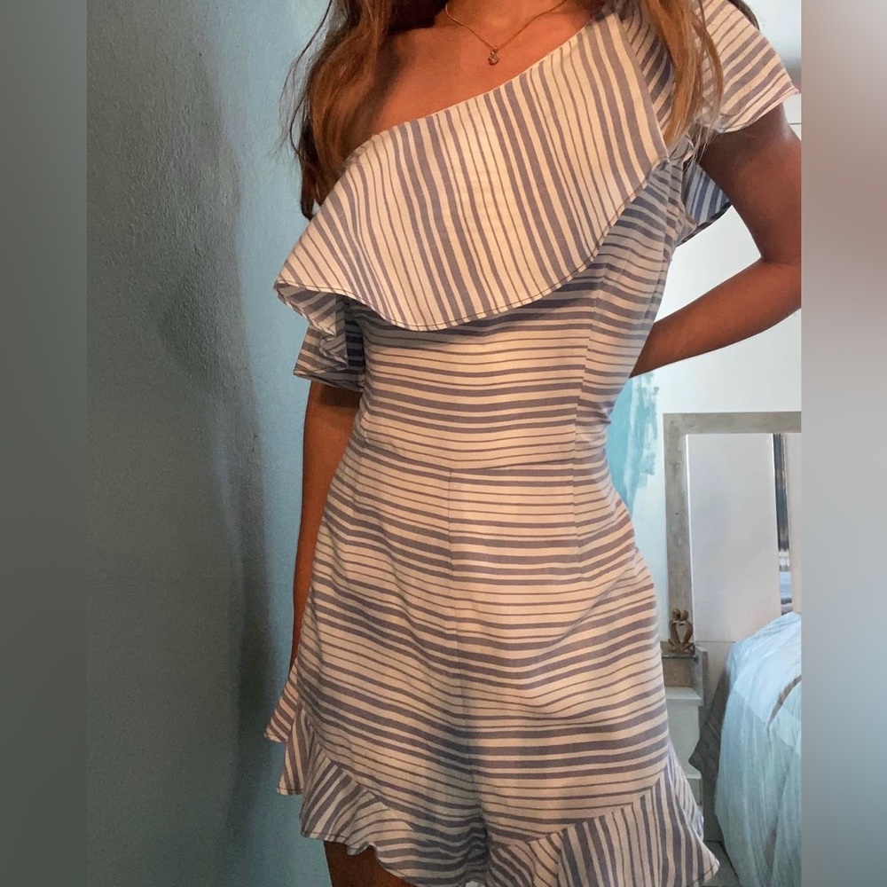 BB Dakota Blue and White One Shoulder Dress
